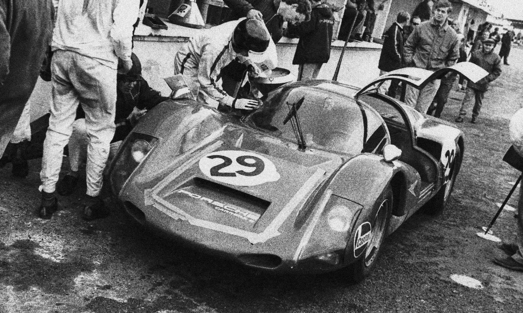 Classic Porsche restoration and Porsche Historic Racing specialists