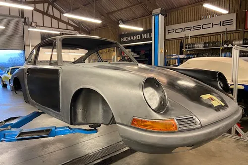 1965 FIA Porsche 911 Metal Work Completion